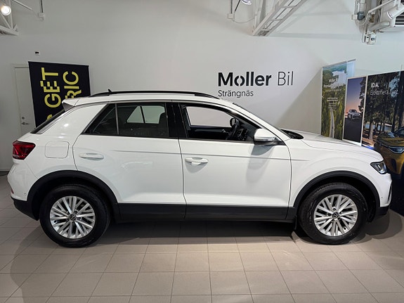 Volkswagen T-Roc 2 of 11