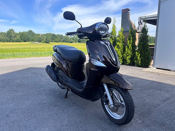 Yamaha D'elight 2 of 6