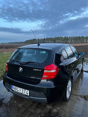 BMW 120d 2 of 4