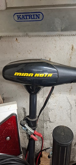RODDBÅT TVÅ MOTORER 4 of 5