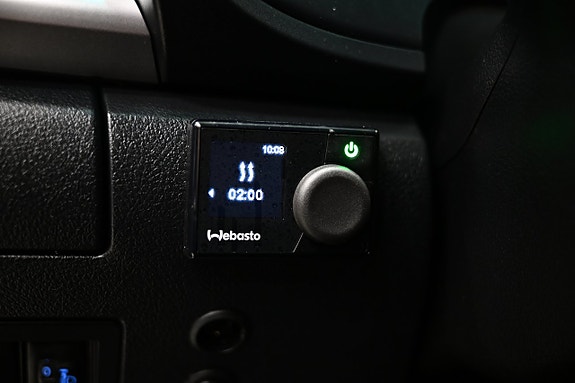Toyota HiLux 18 of 30