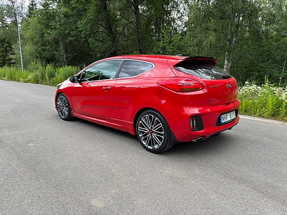 Kia ProCeed 3 of 5