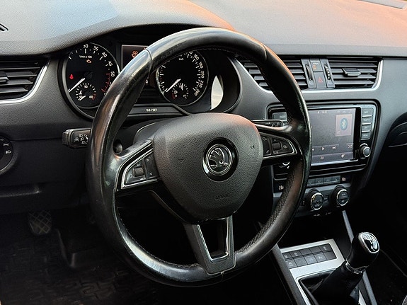 Skoda Octavia 9 of 9