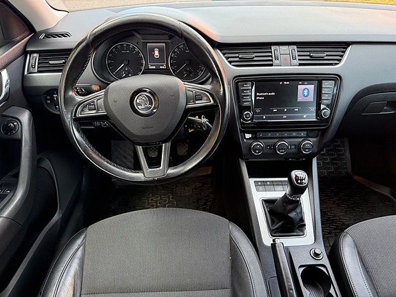 Skoda Octavia 7 of 9