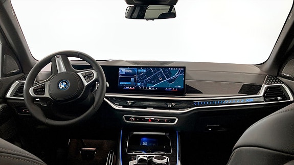 BMW X5 4 of 9