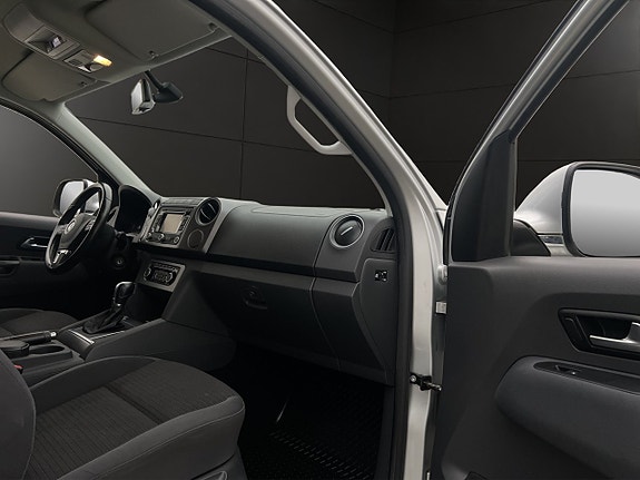 Volkswagen Amarok 30 of 30