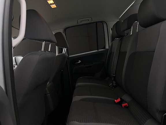 Volkswagen Amarok 28 of 30