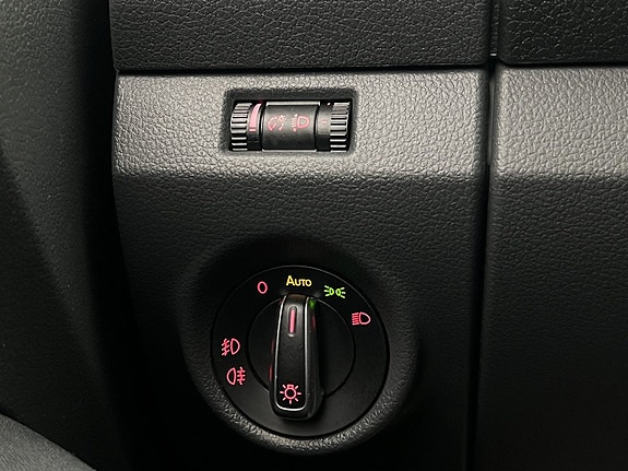 Volkswagen Amarok 18 of 30