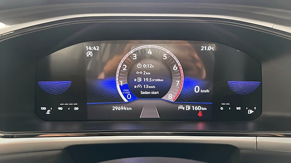Volkswagen T-Roc 17 of 19