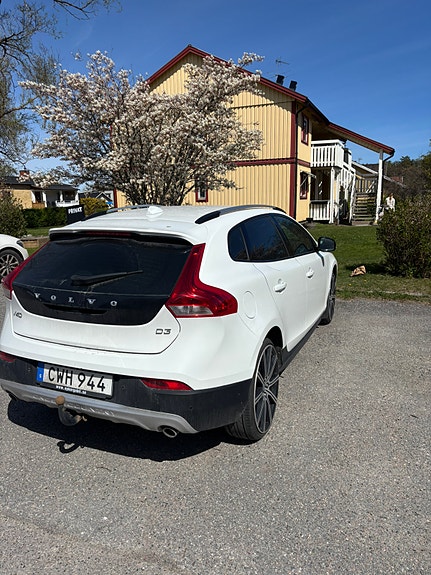 Volvo V40 Cross Country 4 of 5