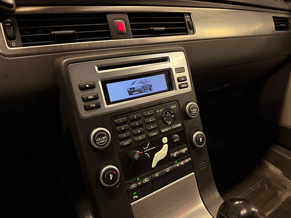 Volvo V70 13 of 21