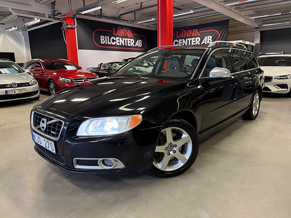 Volvo V70 2 of 21
