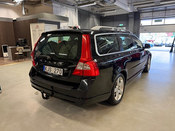 Volvo V70 5 of 21