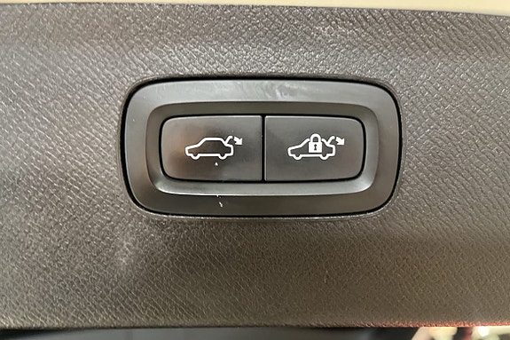 Volvo XC90 14 of 20