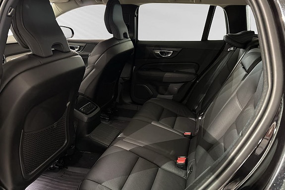 Volvo V60 8 of 16