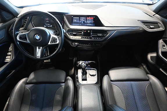 BMW 118i 9 of 22