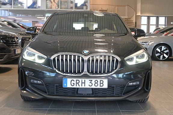 BMW 118i 5 of 5