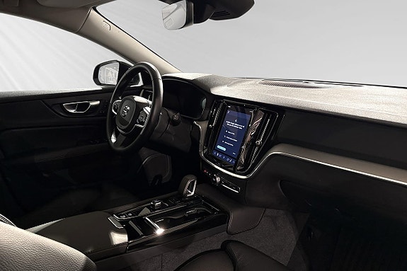 Volvo V60 10 of 16