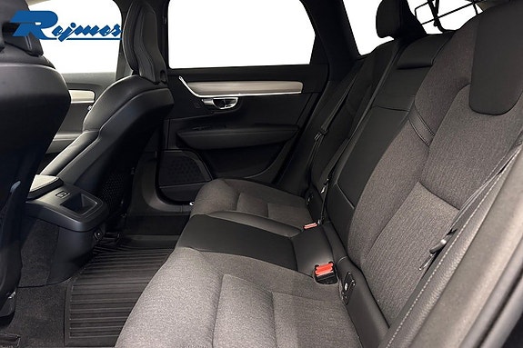 Volvo V90 Cross Country 8 of 21