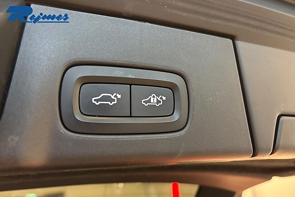 Volvo V90 Cross Country 20 of 21
