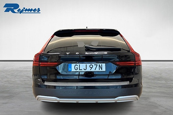 Volvo V90 Cross Country 5 of 21
