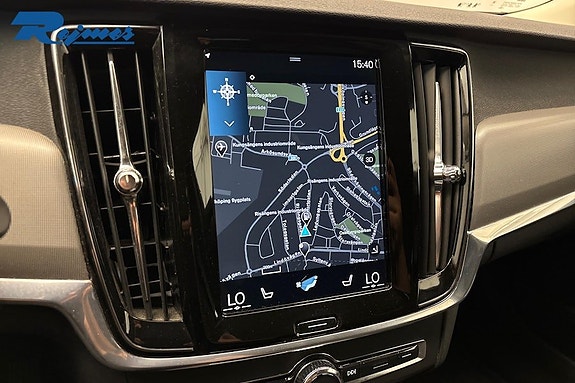Volvo V90 Cross Country 12 of 21