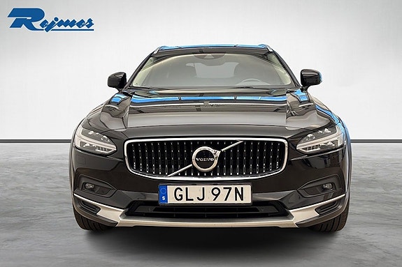Volvo V90 Cross Country 4 of 21