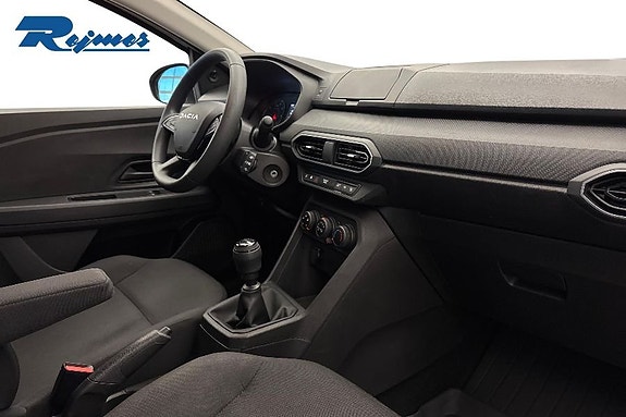 Dacia Sandero 6 of 17