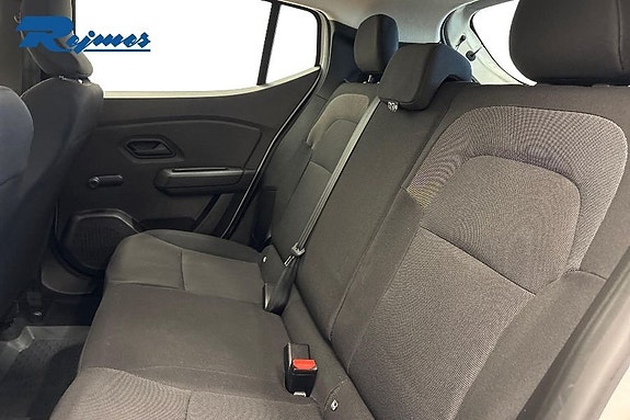 Dacia Sandero 8 of 17