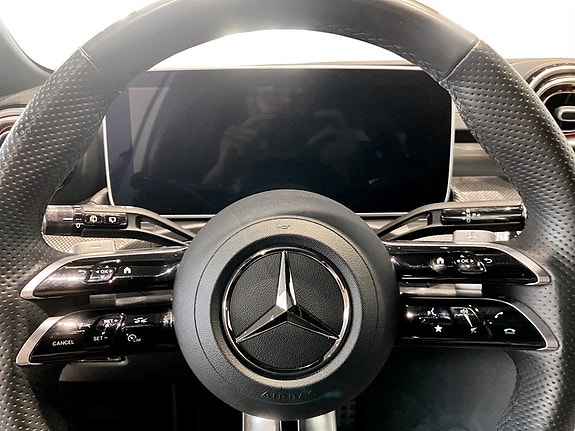 Mercedes-Benz C300 7 of 15