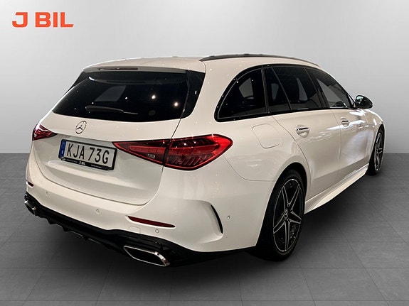 Mercedes-Benz C300 3 of 15