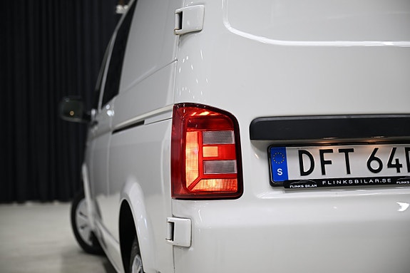 Volkswagen Transporter 15 of 30