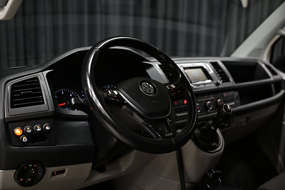 Volkswagen Transporter 19 of 30