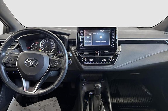 Toyota Corolla 10 of 12