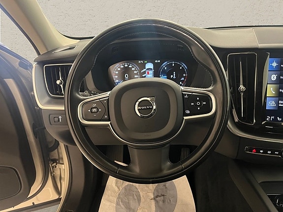 Volvo XC60 5 of 5