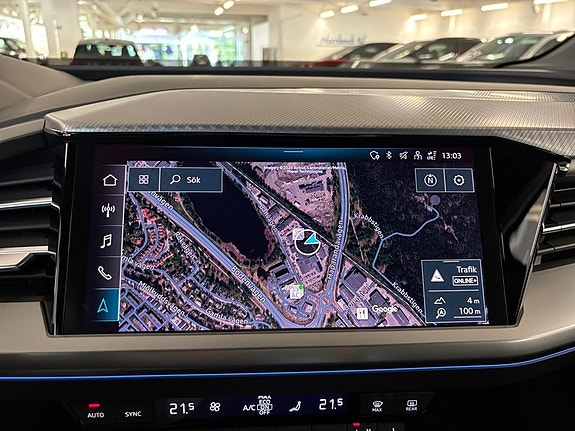 Audi Q4 e-tron 8 of 12