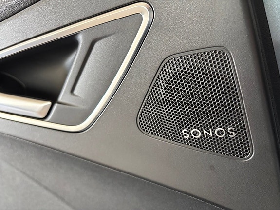 Audi Q4 e-tron 10 of 12