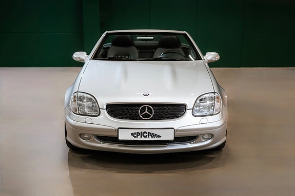 Mercedes-Benz SLK200 7 of 27