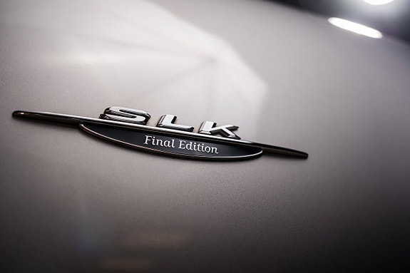 Mercedes-Benz SLK200 12 of 27