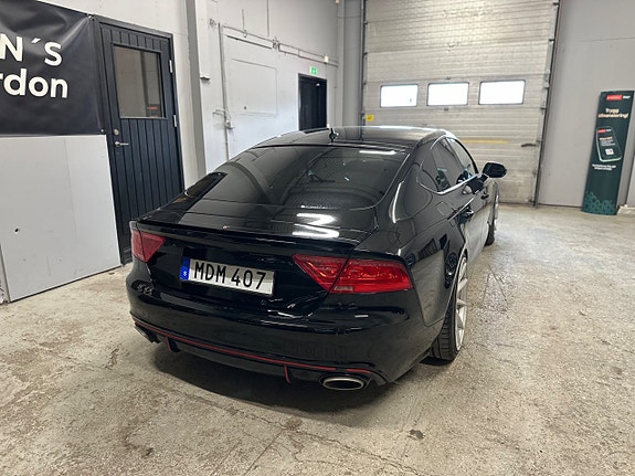 Audi A7 4 of 5