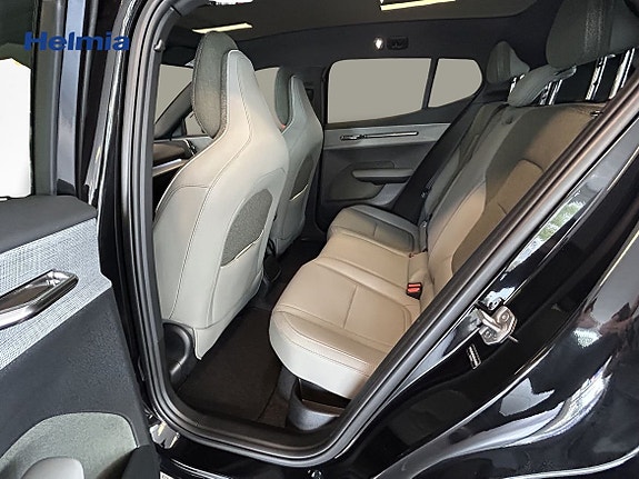 Volvo EX30 23 of 28