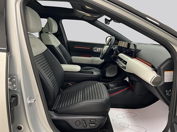 Kia EV4 16 of 26