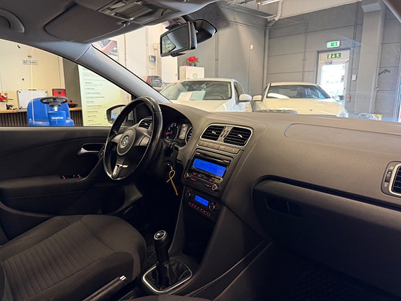 Volkswagen Polo 17 of 21