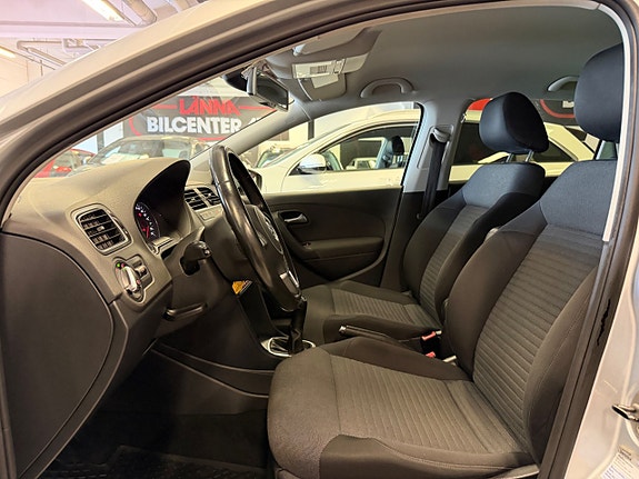 Volkswagen Polo 10 of 21