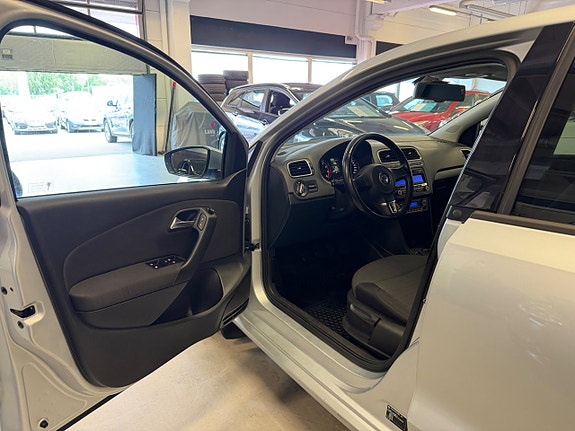 Volkswagen Polo 8 of 21