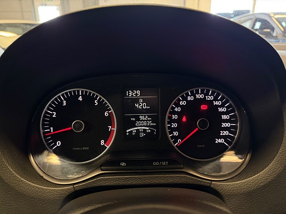 Volkswagen Polo 12 of 21