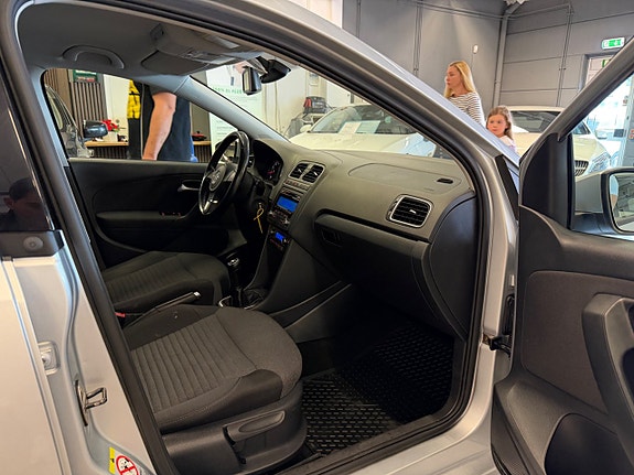 Volkswagen Polo 16 of 21