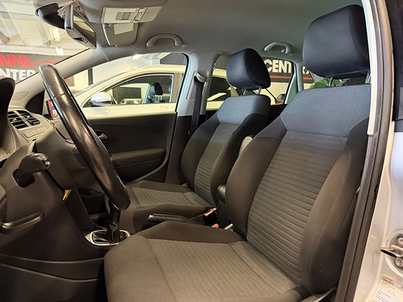 Volkswagen Polo 15 of 21