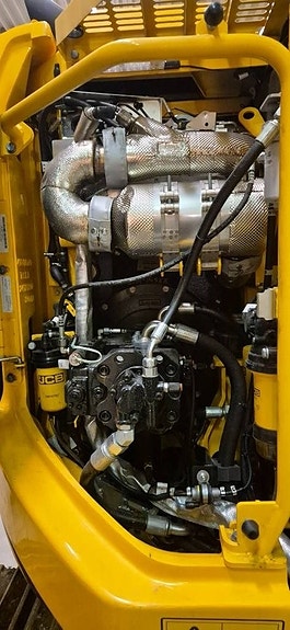 JCB 145XR 3 of 5