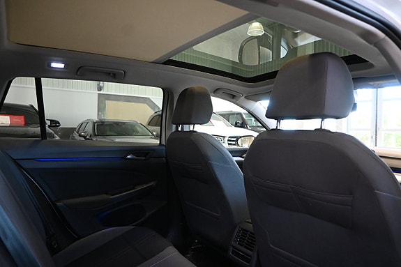Volkswagen Golf Alltrack 12 of 28